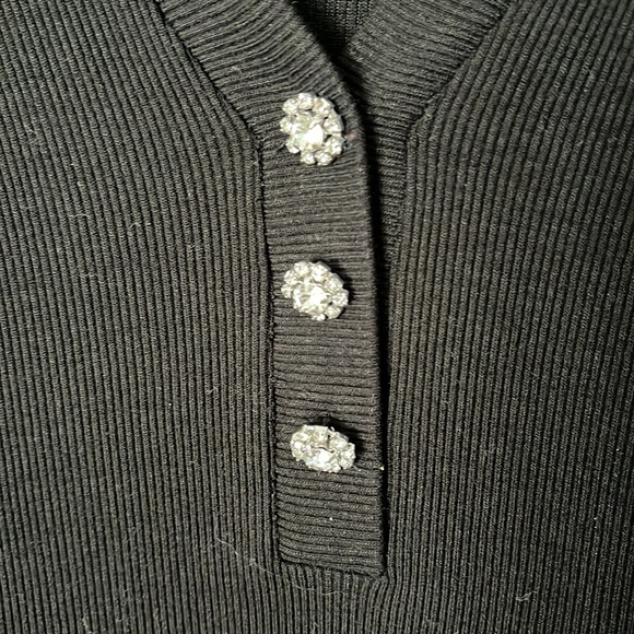 Bebe deep-V with 3/4 sleeve & sparkle button detail. - Picture 2 of 6